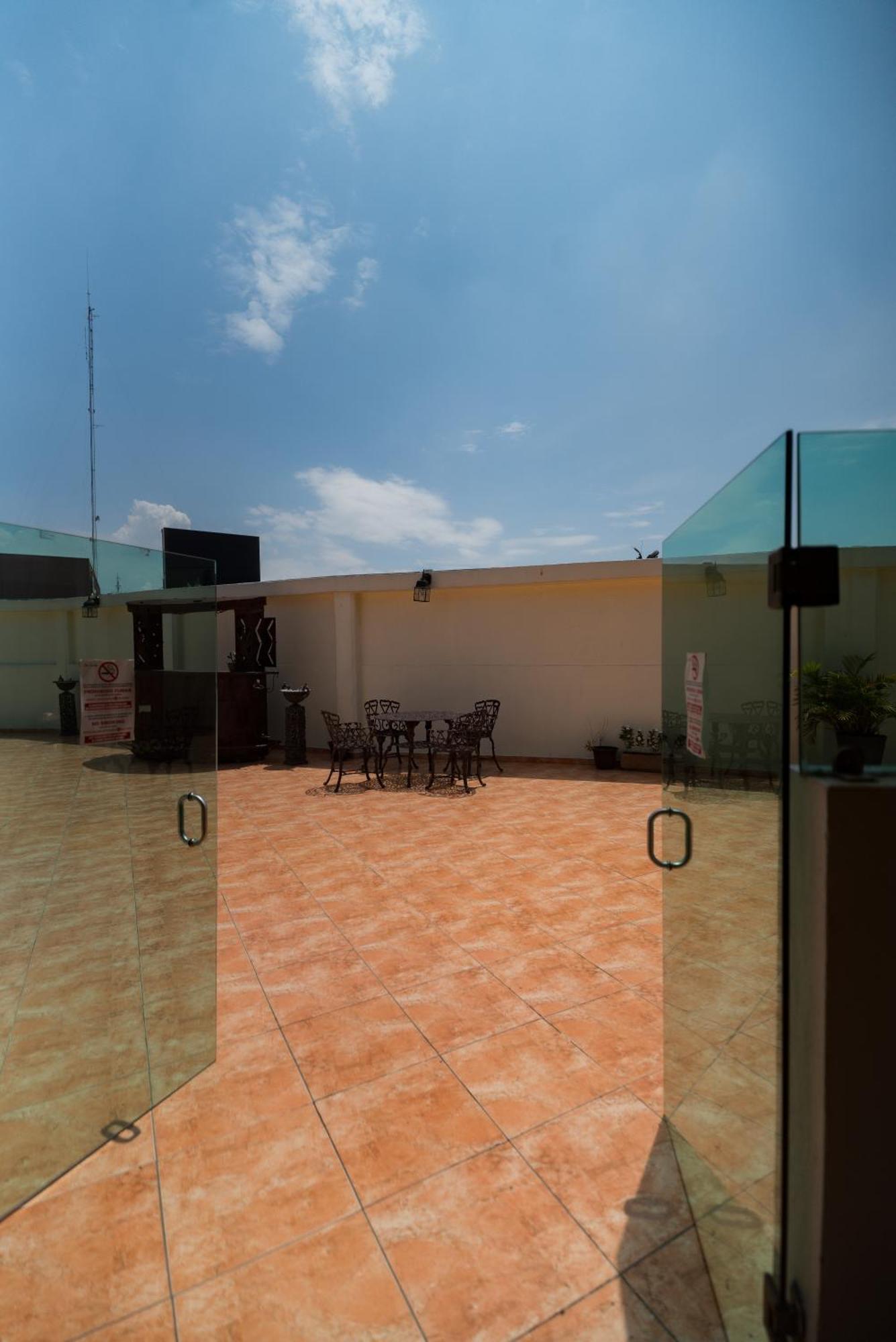 Hotel Alcazar Guadalajara Exterior foto